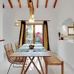 Amrita Bed and breakfast