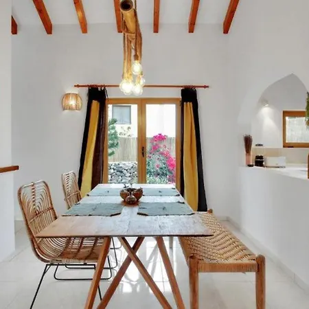 Amrita Bed & Breakfast