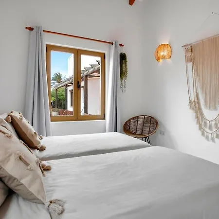 Amrita Bed & Breakfast La Oliva